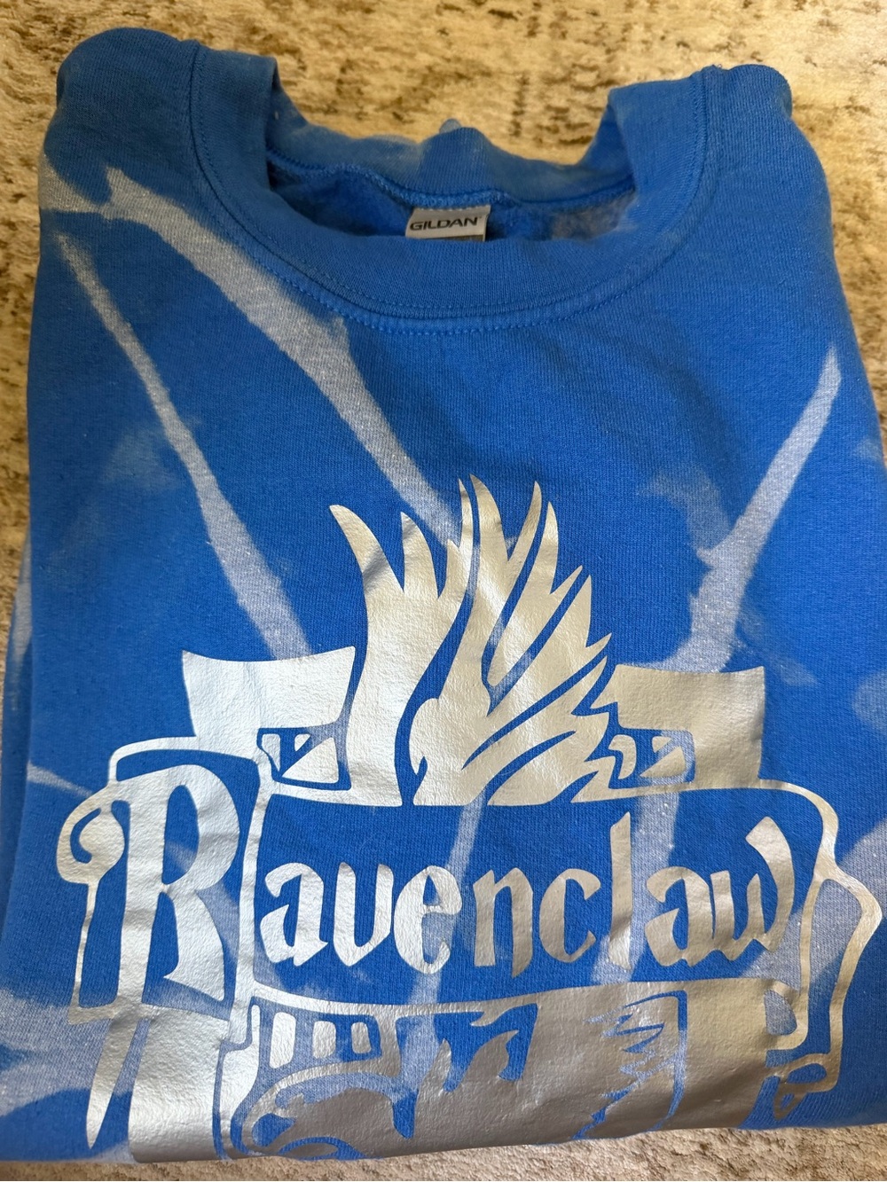 M - Unisex Harry Potter Blue Sweatshirt with Silver Ravenclaw Graphic